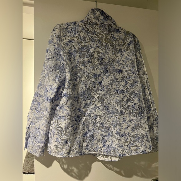 DEVORÉ PRINTED SHIRT, Zara | Size Medium - Picture 8 of 8